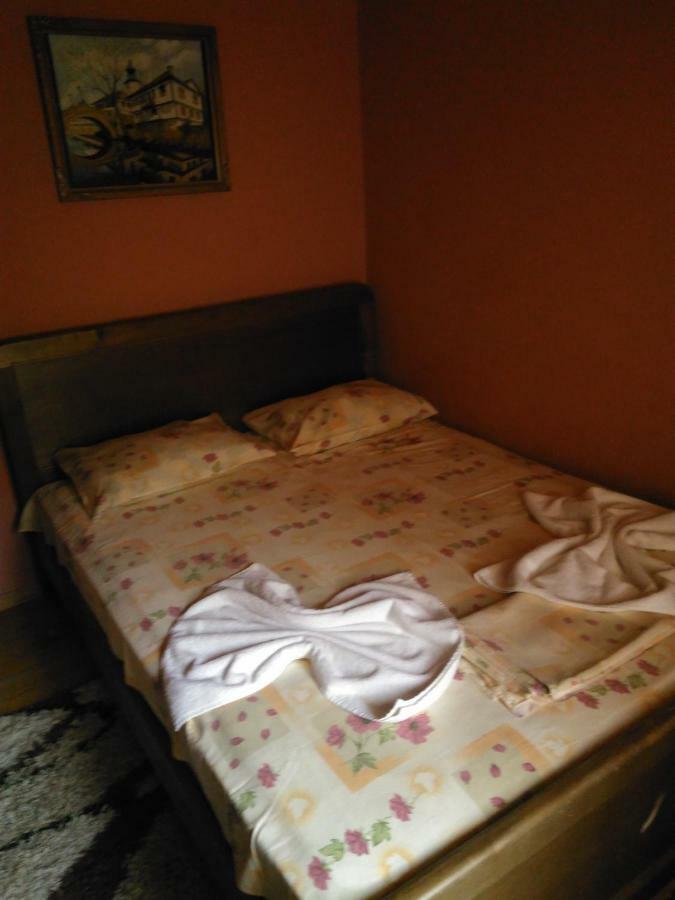 Къща Цвети-1 Трявна Hotel Bangeytsi Ngoại thất bức ảnh